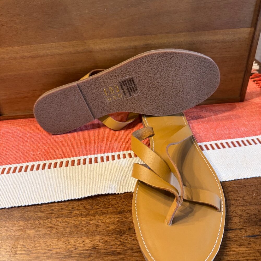 Madewell  The Boardwalk Thong Sandal in Leather - 11M - Picture 2 of 3